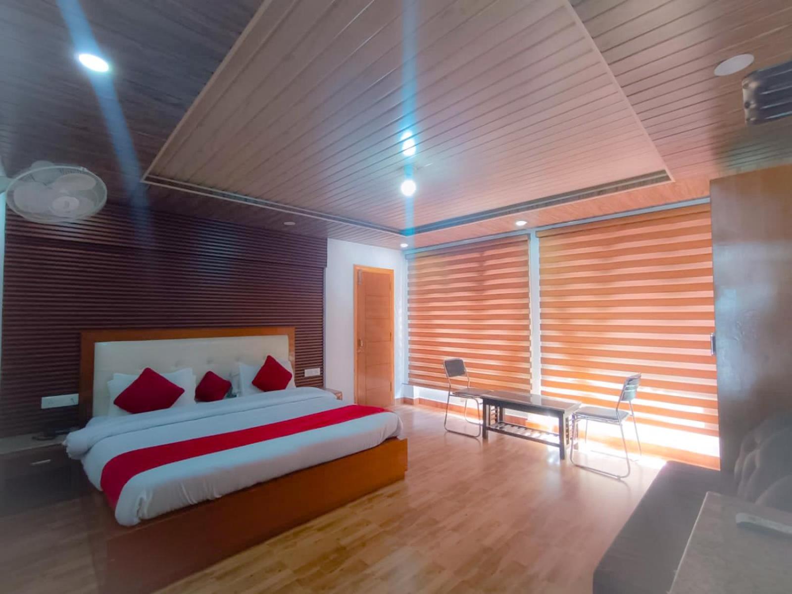 Hotel Snow Ark Inn, Dalhousie Εξωτερικό φωτογραφία